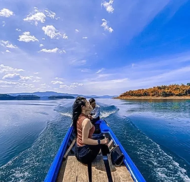 Đất farmstay 12.000m² nhìn thung lũng Tà Đùng - mặt tiền 47,5m - đường bê tông